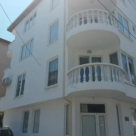 Primorsko Apartments 公寓 普里莫尔斯科